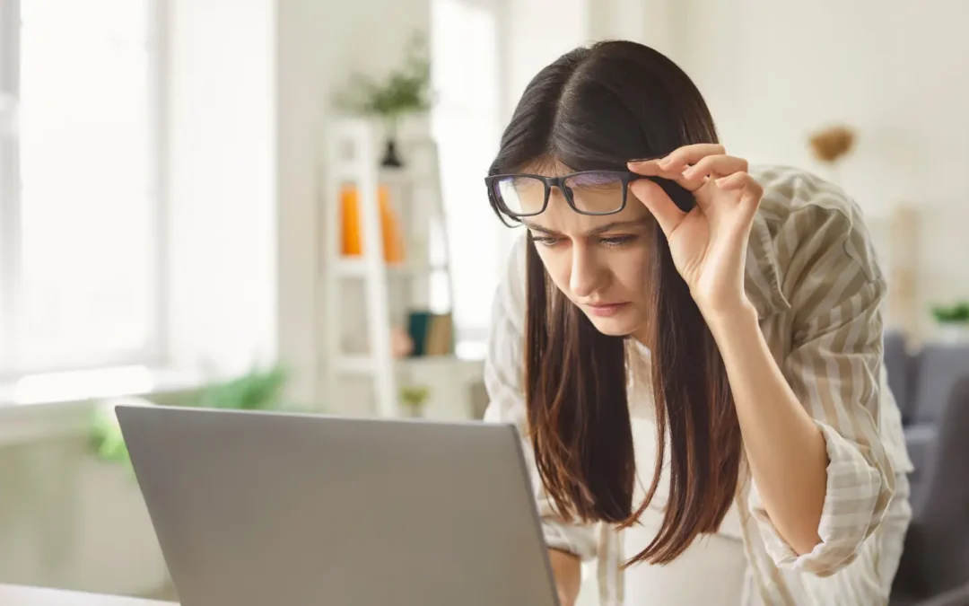 Progressive Lenses vs. Reading Glasses: Which Option Is Right For You?