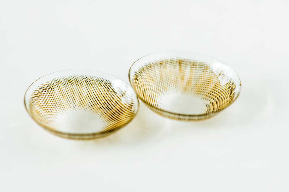 Multifocal contact lenses supporting vision at different distances