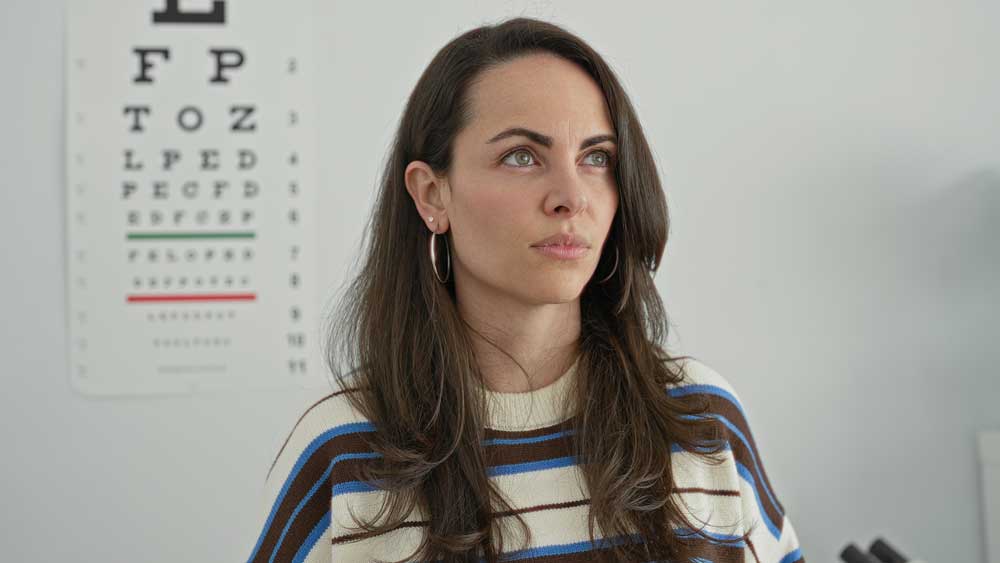Toric contact lenses designed for astigmatism